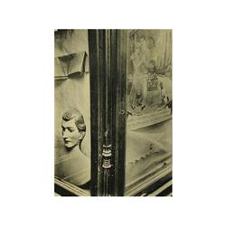 178 Henri Cartier-Bresson (1908-2004)Hungría, 1931.Gelatina de plata, 22 x 15,5 cm, sello húmedo del