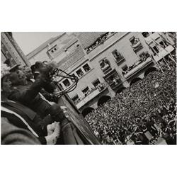 228 Campúa, Bravo, Javier y otros (XX)Álbum de unas 200 fotografías de actividades dirigente falangi