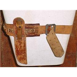 OLD WEST BUFFALO SKINNING KNIFE W/ HOLSTER BELT RI