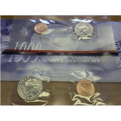 1999-P/D SBA DOLLAR (UNC) COIN SET