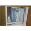 Image 1 : LARGE SHOWER STALL WITH CONTROLS