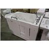 Image 1 : WALK IN THERAPEUTIC TUB WITH CONTROLS