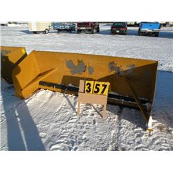 8' snow pusher w/skid loader mount