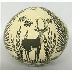 Mata Ortiz Pictoral Seed Pot by Efren Ledezma