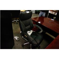 BLACK LEATHER HIGHBACK EXECUTIVE CHAIR 6160