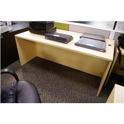 MAPLE STRAIGHT FRONT EXECUTIVE DESK