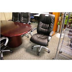 BLACK LEATHER HIBACK EXECUTIVE CHAIR