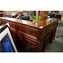 CHERRY TRADITIONAL CORNER RECEPTION STATION