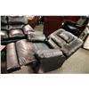 Image 2 : BLACKLEATHER RECLINING CHAIR