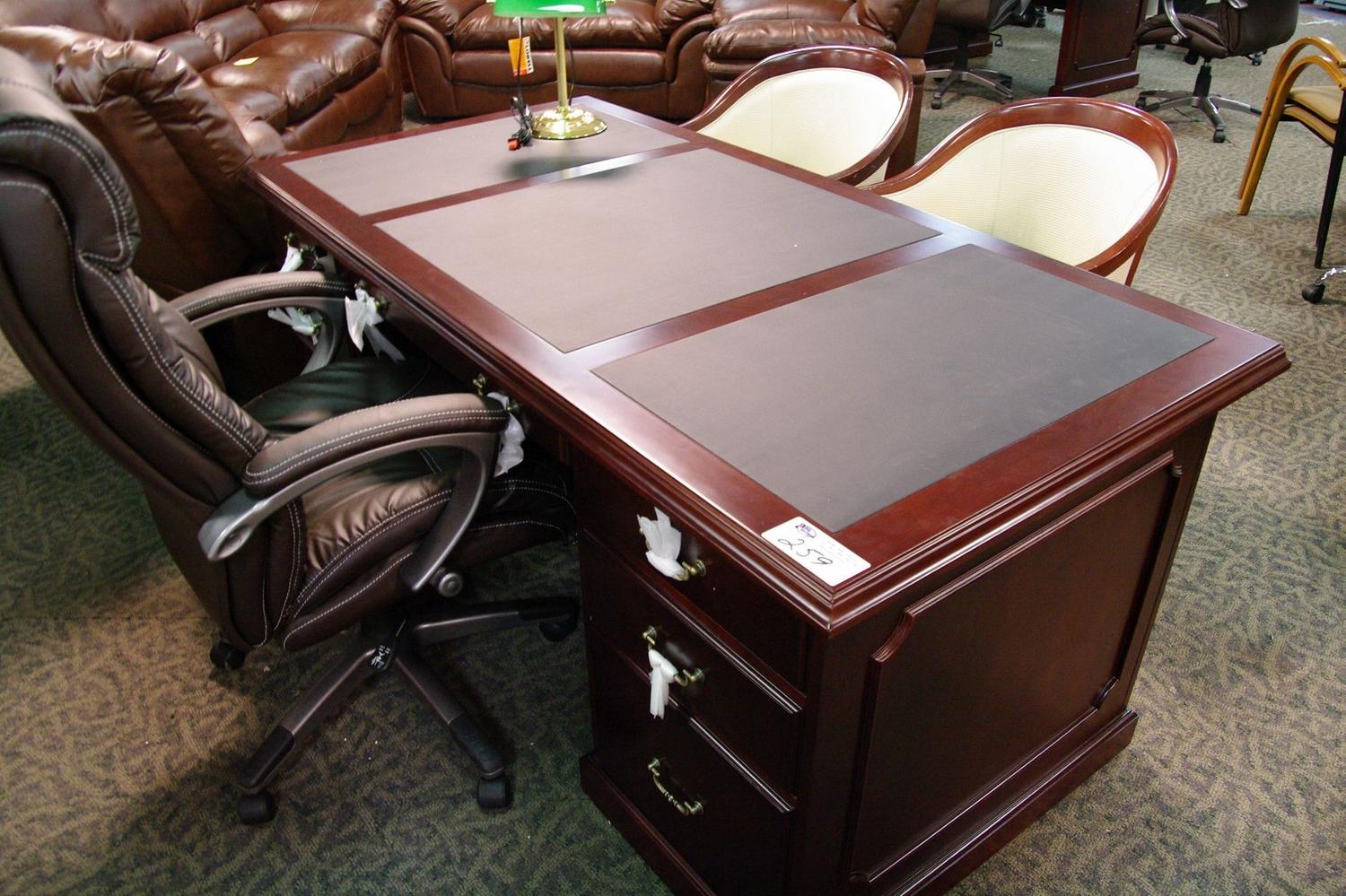 BLACK LEATHER INLAY TRADITIONAL EXECUTIVE DESK