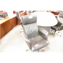 BLACK LEATHE HIBACK CHAIR (USED)