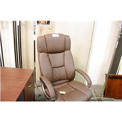 BROWN LEATHER HIBACK EXECUTIVE CHAIR