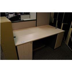 MAPLE TOP D.P. EXECUTIVE DESK