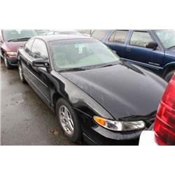 2002 BLACK PONTIAC GRAND PRIX 4DR SEDAN