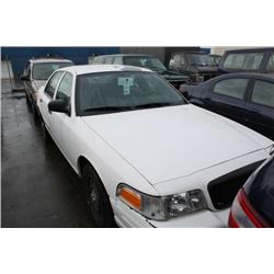 2006 WHITE FORD CROWN VICTORIA POLICE SERIES 4DR