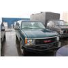 Image 1 : 1999 GREEN CHEVROLET SUBURBAN 4DR SUV