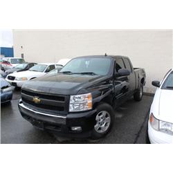 2007 BLACK CHEVROLET SILVERADO LT PICKUP