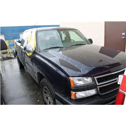 2006 BLACK CHEVROLET SILVERADO 1500 EXTENDED CAB