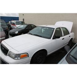 2007 WHITE FORD CROWN VICTORIA POLICE SERIES 4DR