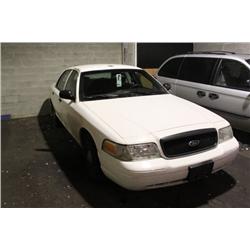 2003 WHITE FORD CROWN VICTORIA POLICE SERIES 4DR