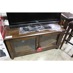WOOD 2 DOOR TELEVISION STAND