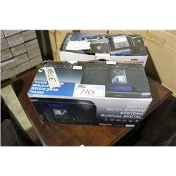 2 IPOD DOCKING STATIONS