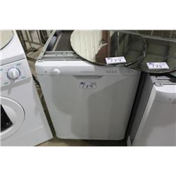 ARISTON WHITE DISHWASHER