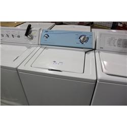 INGLIS SUPER CAPACITY TOP LOAD WASHING MACHING