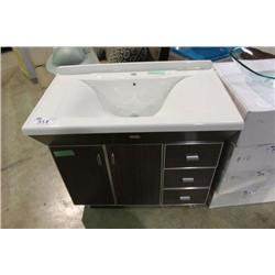 WOOD FINISHED & WHITE BATHROOM VANITY SET