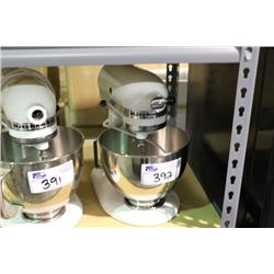 KITCHENAID WHITE MIXER