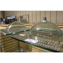 SHELF OF CLEAR GLASS COUNTER SINKS