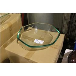 LOT OF CLEAR GLASS HEPTAGONAL SINKS