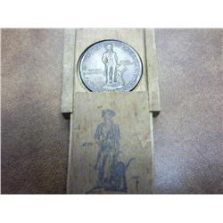 1925 LEXINGTON HALF WITH ORIGINAL WOODEN BOX