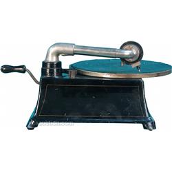 Early Countertop Cast-Iron Base "Vanophone" Phonograph