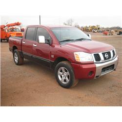 2004 NISSAN TITAN SE 5.6