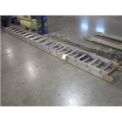 ALUMINUM EXTENSION LADDER;
