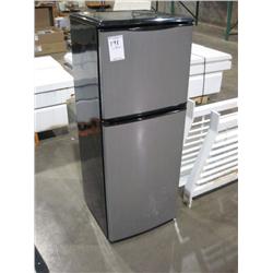 REFRIGERATOR FREEZER;