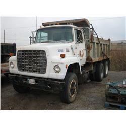 1977 FORD 8000