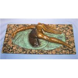 SWIMER MAGNIFICENT BRONZE SCULPTURE AFTER DAVID ALFARO SIQUEIROS