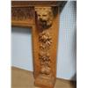 Image 6 : A14-66 LIBERACE'S FINELY CARVED WOOD MANTLE
