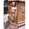 Image 2 : A14-42 FINELY CARVED DESK