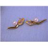 Image 4 : 14k Gold Earrings with Pearl