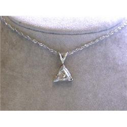 14k Gold Necklace with 1.06 carats Diamond