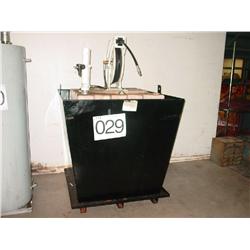 145 GAL TANK W/PUMP AND REEL