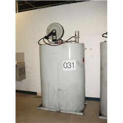 OIL TANK W/PUMP & REEL