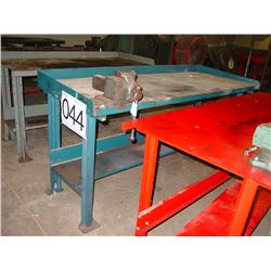 SHOP TABLE W/VISE