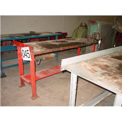 SHOP TABLE W/VISE