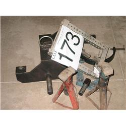 JACK STAND & ATTACHMENT