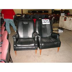 SIDE CHAIRS (X2)