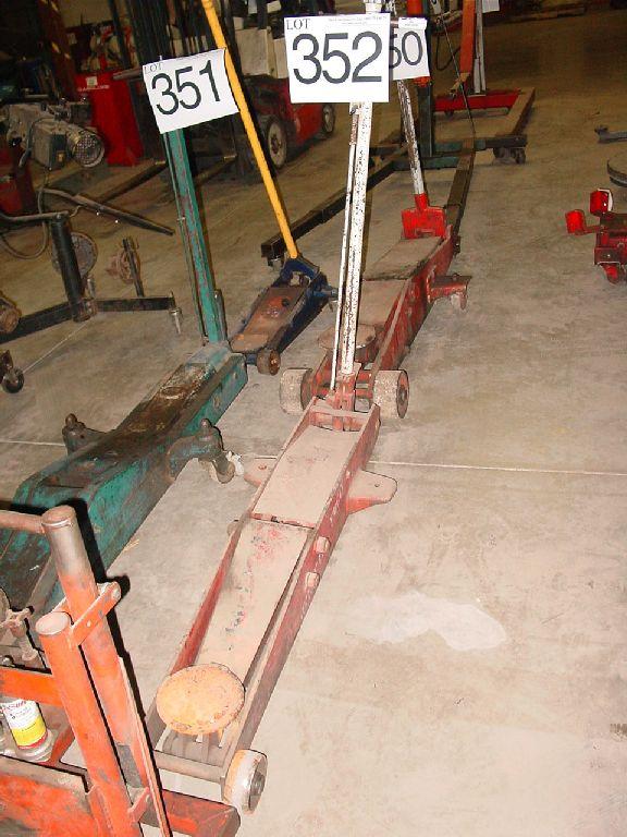 BLACKHAWK 5 TON FLOOR JACK RED